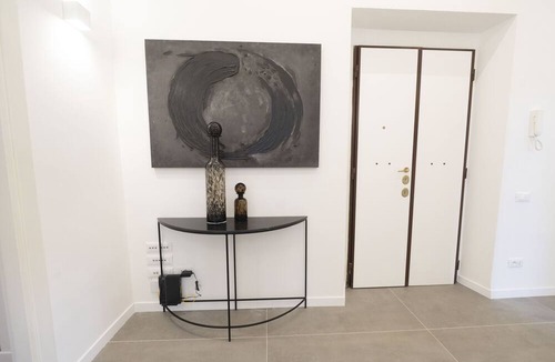 Repubblica Apartment | Splendor Eternal 3 BR Apartment in the City Center