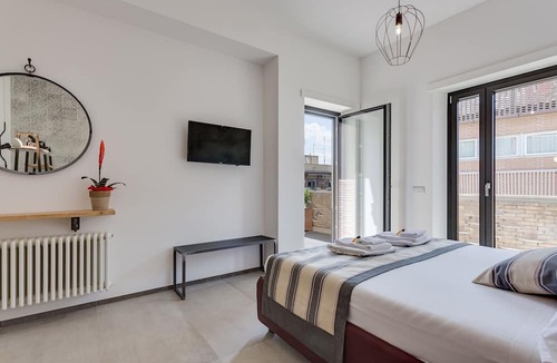 Quartiere XIII Aurelio Apartment | Apartment Vatican 5A | Terrace with view of Saint Peter's Basilica