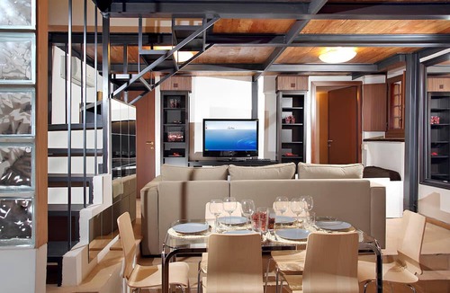 Rione V Ponte Apartment | Dalí, charming and modern ground floor loft