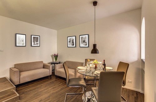 Rione V Ponte Apartment | Luxury suite Giulia, Stunningly refined apartment in the centre of Rome!