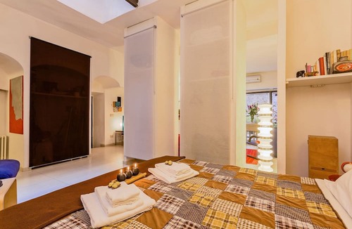 Monti Apartment | Selci | 10-minutes walk from the Colosseum!