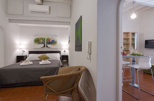 Rione VII Regola Apartment | Grotta Pinta 7 | Cozy and romantic