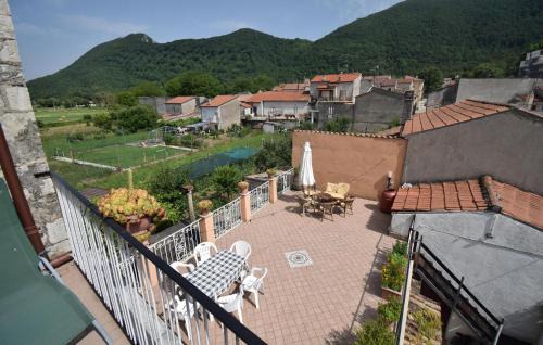 Conca Casale Apartment | Beautiful Apartment In Conca Casale With House A Mountain View