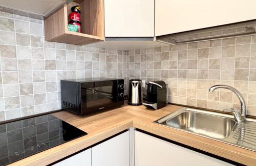 Historic Center Apartment | Irnerio Prestige Suite in the Center by Synergy