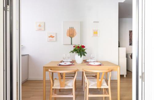Universita Apartment | Stylish 2BR 2BA Newly Renovated Apartment-LorenzoILMagnifico