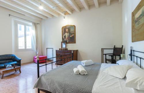 L'antico Ghetto Ebraico House | Nel Cuore di Bologna L ,Bologna by Shortholidays