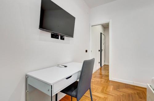 Aurelio Apartment | Vesta Rome House