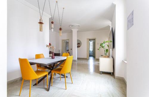 Rione III Colonna Apartment | iFlat Stylish Crispi 20 Exclusive Apartment