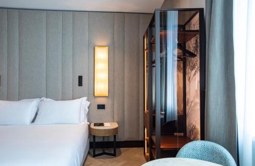 Rione III Colonna Hotel | Circle6 Rome