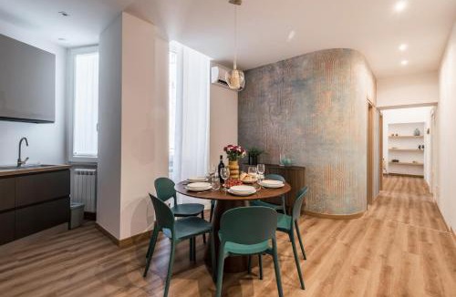 Rione XI Sant'Angelo Apartment | The Best Rent - Three-Room Apartment with View of the Portico d'Ottavia