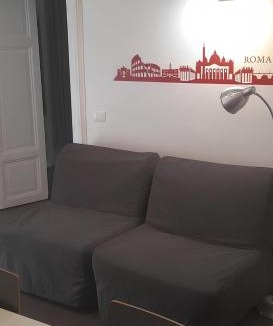 Rione XVIII Castro Pretorio Apartment | Flatinrome Termini 2 Grande appartamento luminoso in centro