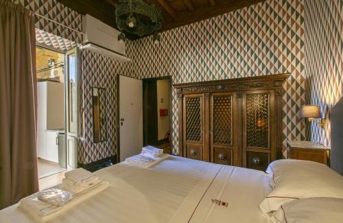 Rione VIII Sant'Eustachio Apartment | Pantheon Palazzo Nari Terrace #12