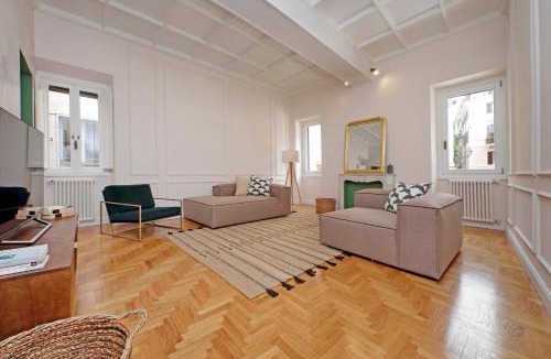 Rione XI Sant'Angelo Apartment | YCH-Casa Bella- Luxury home near Piazza Venezia