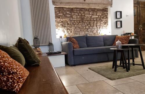 Rione XI Sant'Angelo Apartment | Portico di ottavia prime location with internal courtyard