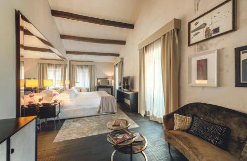 Rione VII Regola Hotel | DOM Hotel Roma - Preferred Hotels & Resorts