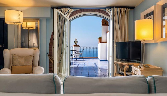 HOTEL VILLA CARLOTTA