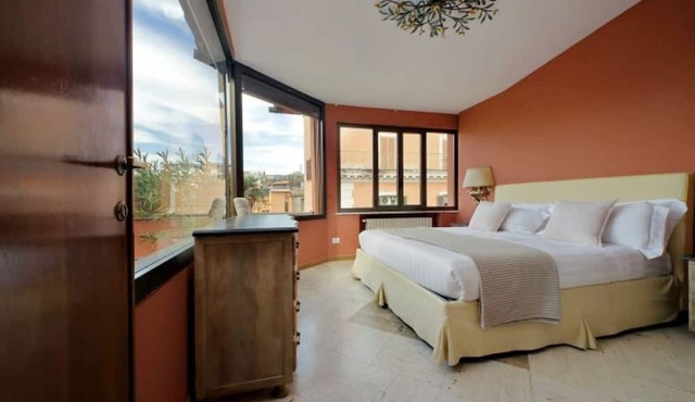 TreasureRome Spanish Steps Penthouse
