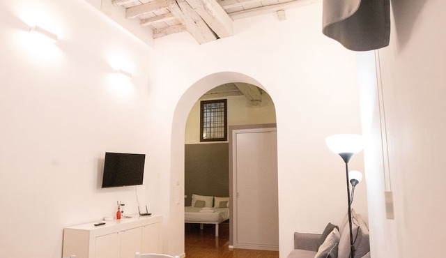 Wide loft of 90 mq with 2 bedrooms in Jewish Ghetto