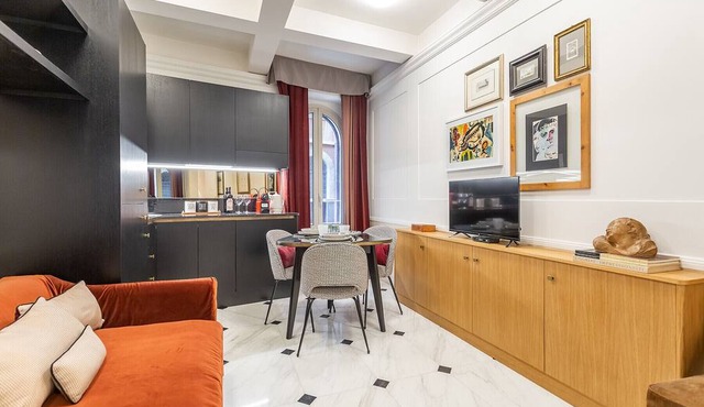 Stylish Spanish Steps Retreat