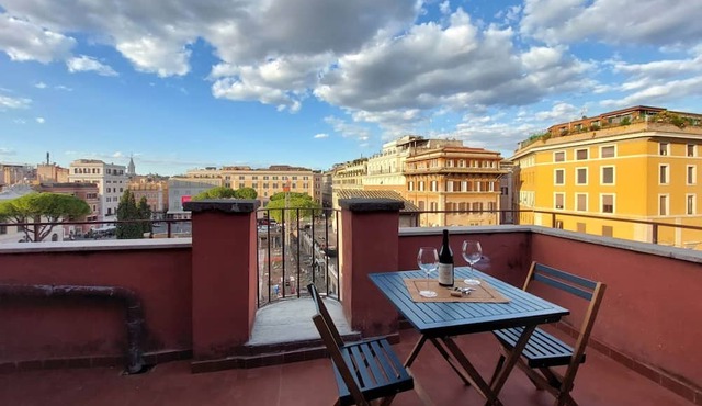 Panoramic penthouse for 8 with stunning view and wonderful terrace