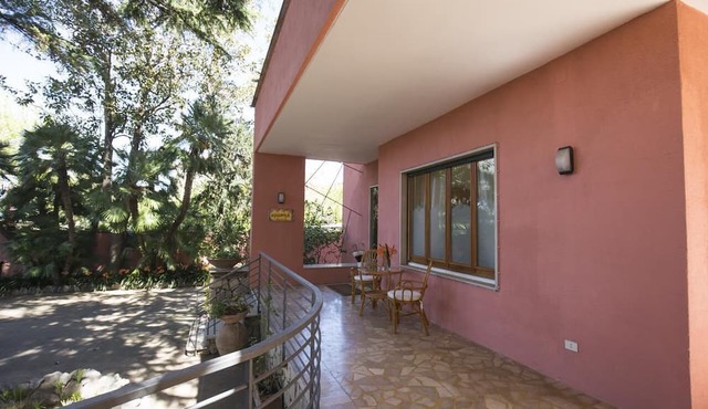 Comfortable apartment 4 in Villa Rosa Sorrento
