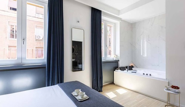ROMAC Trinity by Campo de' Fiori with Sauna and Jacuzzi