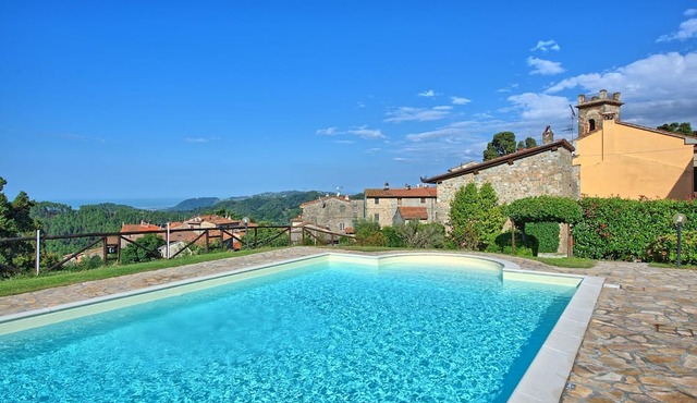 Menestrello - Vacation Rental near the Versilian Coastline, Tuscany