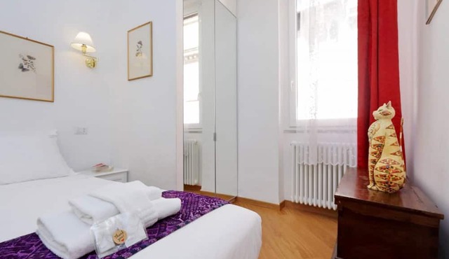 Rome, near Piazza di Spagna, cozy apartment for 6