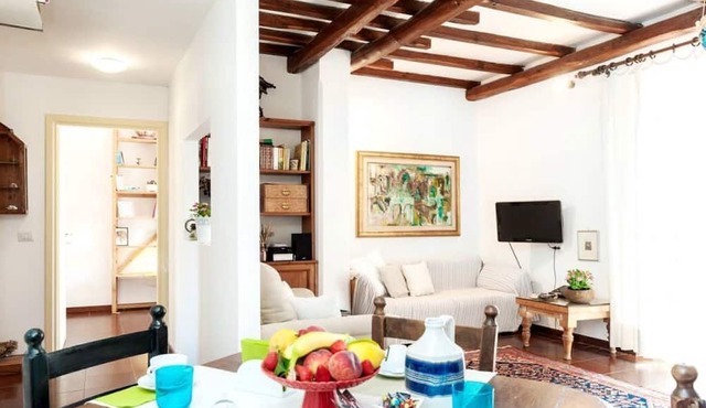 Rome, near the Vatican, lovely apartment with terrace for 4 people