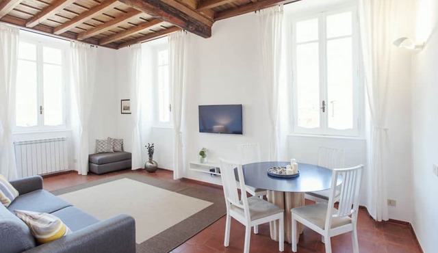 Rome, Trastevere, charming apartment for 4