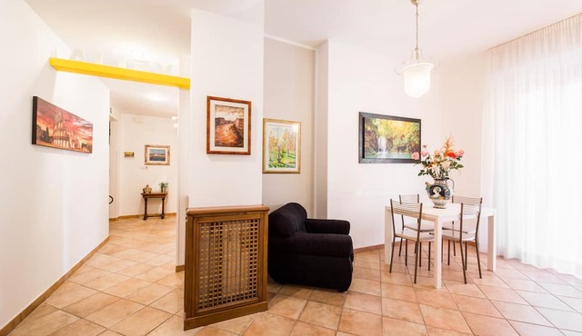 Holiday House "Maison Velia San Giovanni"