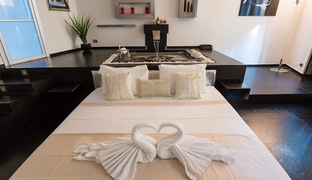 Exclusive apartment in Via dei Due Macelli, few steps away from the Spanish steps and the Trevi foun