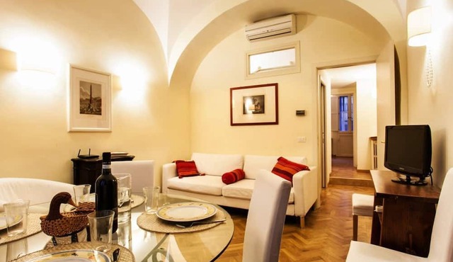Perfect location! 2 bedrooms apartment, A/C, W-FI