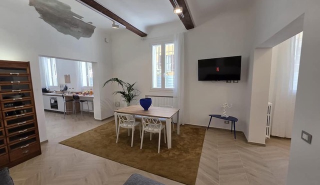 Ganaceto100 Blu apartment MW Collection