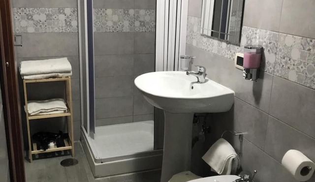 Homerez - Modern Apartment in Napoli, Balcony, 70 m²