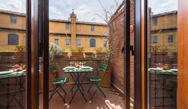 Cappellari 35 | Luxury Apartment in Campo de' Fiori