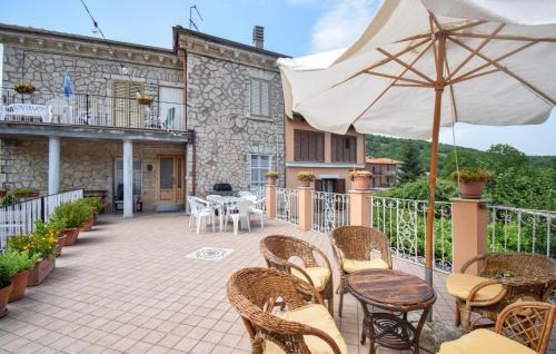 Beautiful Apartment In Conca Casale With House A Mountain View