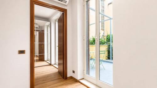 Elegantis Campo Marzio Penthouse With Terrace - Elegance near Spanish Steps Trevi and Pantheon