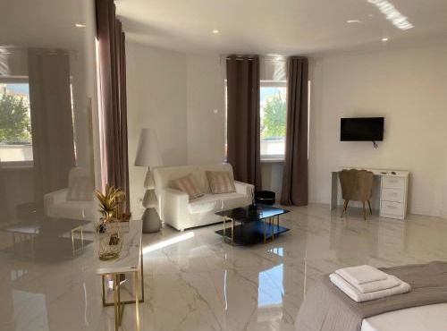 Partenopeo Rooms & Suite