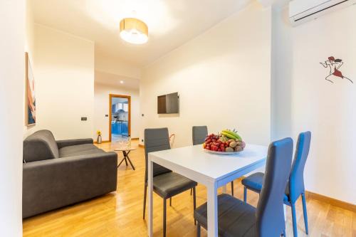 Hostly Modern Family Apartment Rome Center