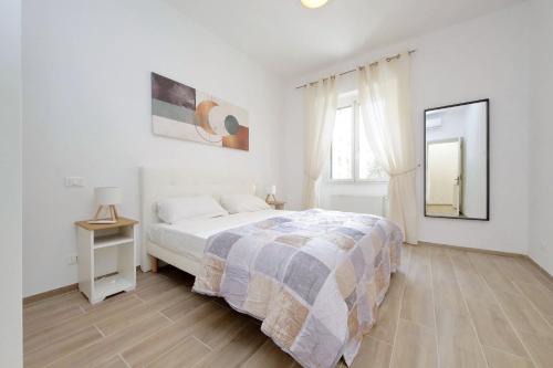 Central Rome Apartment - Steps from Tiburtina Station by Hostand